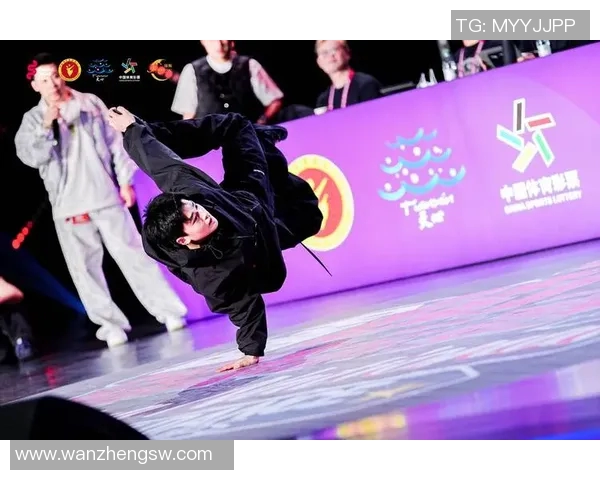 重庆街舞队在全国街舞节奏排行榜中荣获第四名展现实力与风采